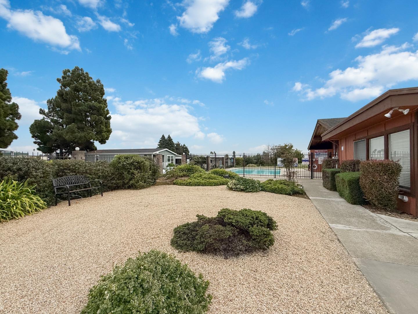 Detail Gallery Image 44 of 72 For 144 Holm Rd #75,  Watsonville,  CA 95076 - 2 Beds | 2 Baths