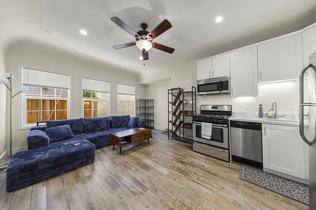 Detail Gallery Image 3 of 57 For 628 Waverley St, Palo Alto,  CA 94301 - – Beds | – Baths