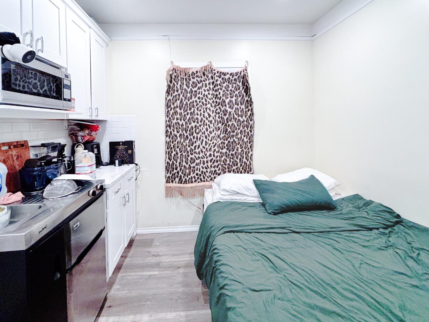 Detail Gallery Image 33 of 57 For 628 Waverley St, Palo Alto,  CA 94301 - – Beds | – Baths