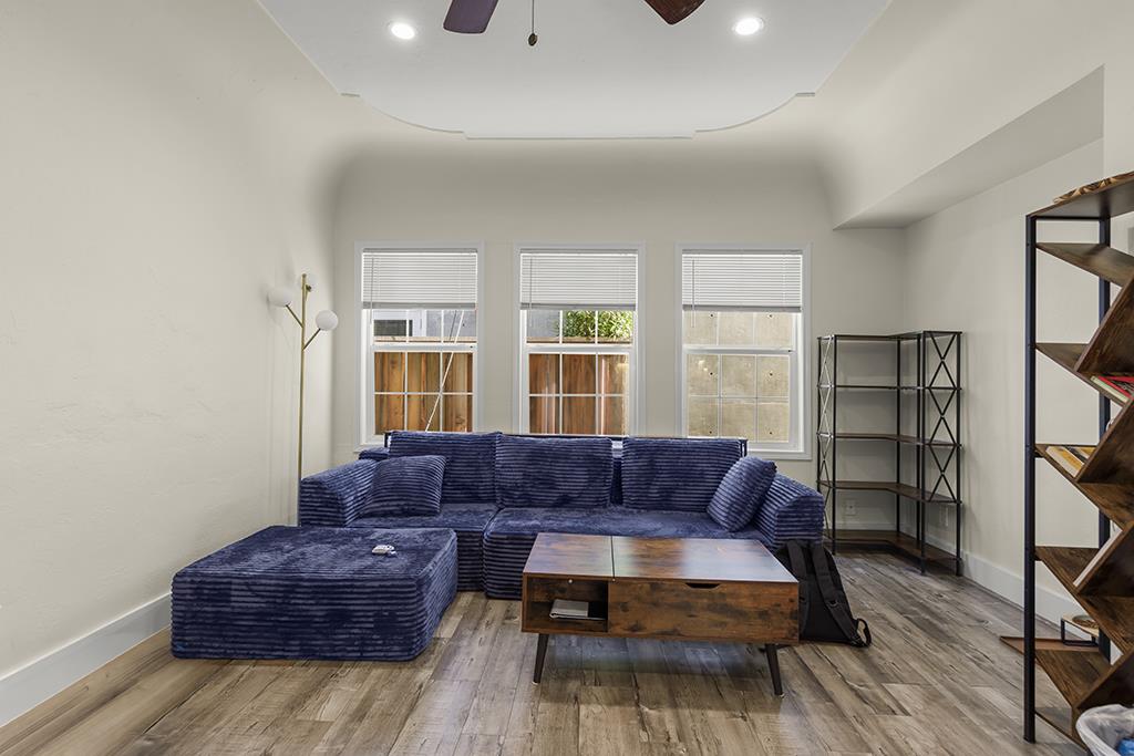 Detail Gallery Image 4 of 57 For 628 Waverley St, Palo Alto,  CA 94301 - – Beds | – Baths