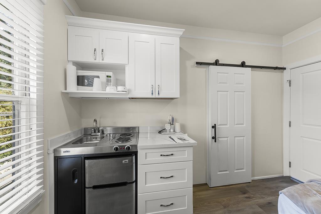 Detail Gallery Image 41 of 57 For 628 Waverley St, Palo Alto,  CA 94301 - – Beds | – Baths