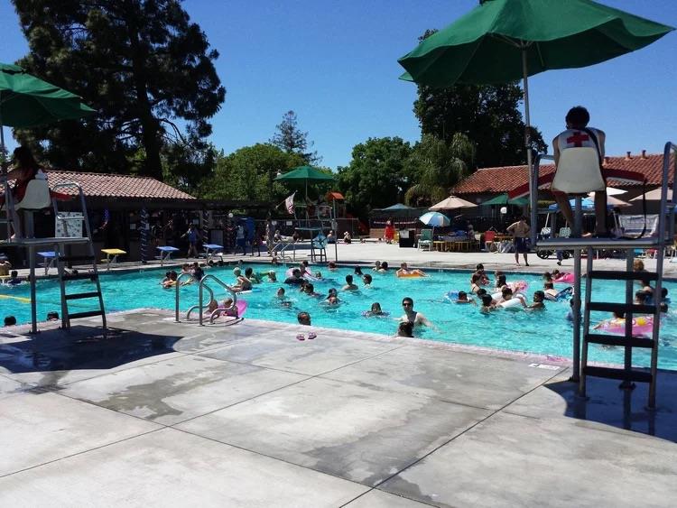 Detail Gallery Image 31 of 34 For 230 Castillon Way, San Jose,  CA 95119 - 5 Beds | 3 Baths