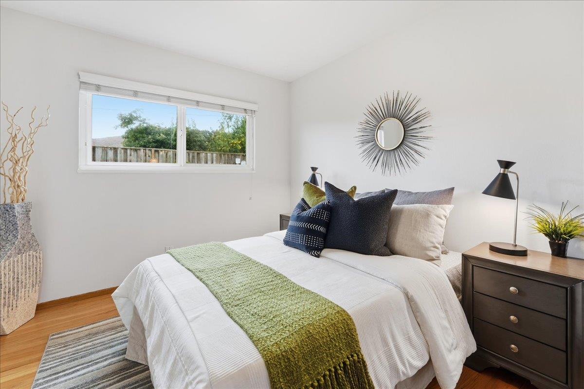 Detail Gallery Image 19 of 26 For 4694 Strawberry Park Dr, San Jose,  CA 95129 - 3 Beds | 2 Baths