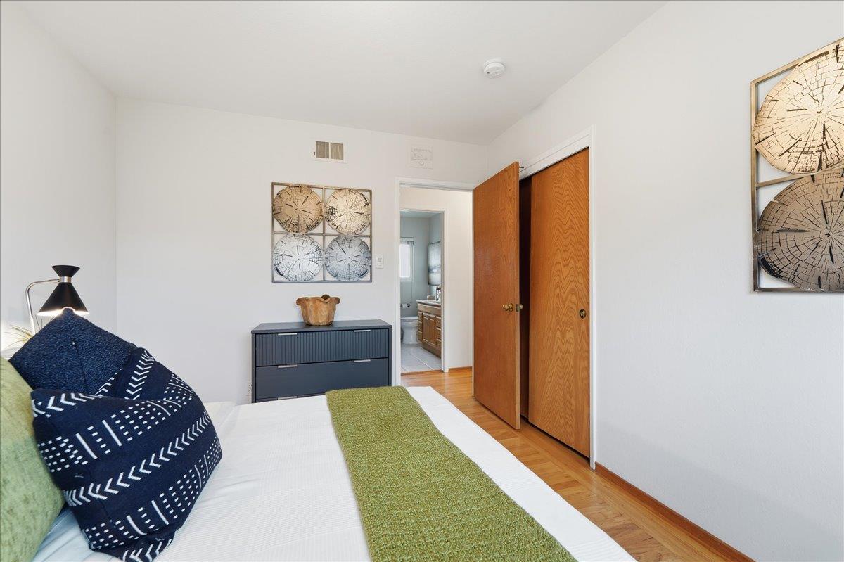 Detail Gallery Image 20 of 26 For 4694 Strawberry Park Dr, San Jose,  CA 95129 - 3 Beds | 2 Baths