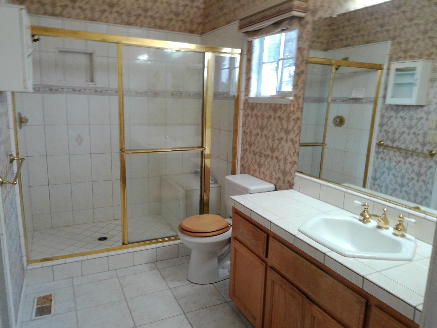 Detail Gallery Image 20 of 25 For 1388 Sonnys Way, Hollister,  CA 95023 - 3 Beds | 3/1 Baths