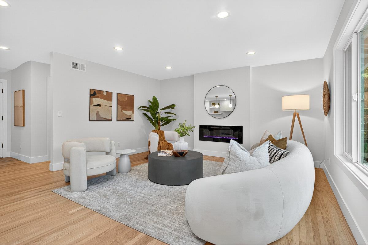 Detail Gallery Image 22 of 50 For 430 Gilbert Ave, Menlo Park,  CA 94025 - 4 Beds | 3 Baths