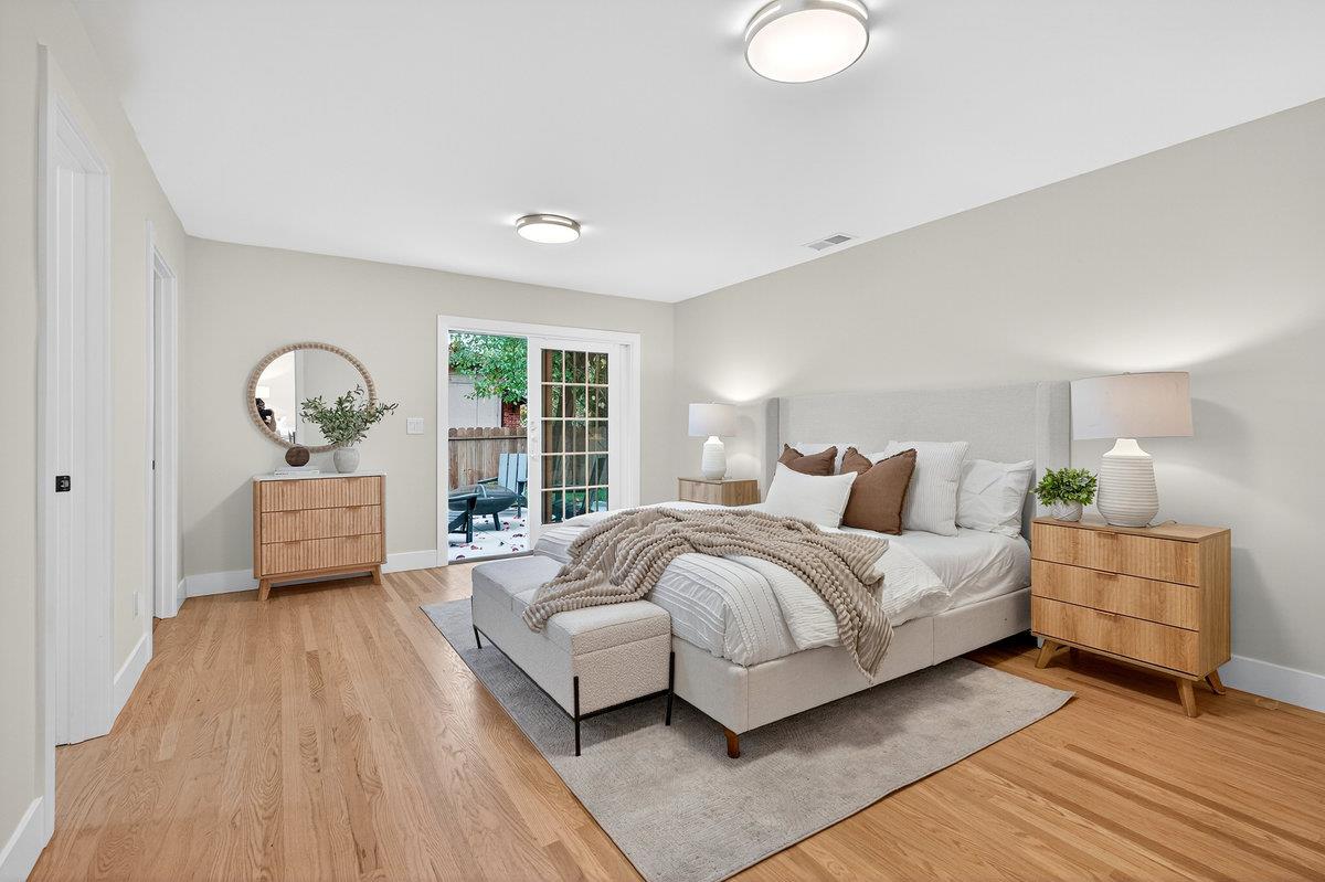 Detail Gallery Image 24 of 50 For 430 Gilbert Ave, Menlo Park,  CA 94025 - 4 Beds | 3 Baths