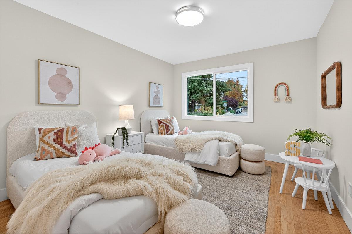 Detail Gallery Image 35 of 50 For 430 Gilbert Ave, Menlo Park,  CA 94025 - 4 Beds | 3 Baths