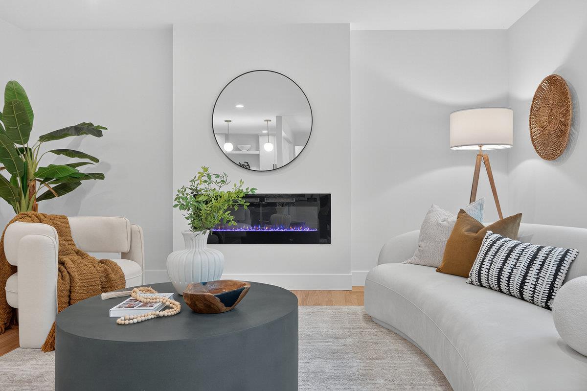 Detail Gallery Image 7 of 50 For 430 Gilbert Ave, Menlo Park,  CA 94025 - 4 Beds | 3 Baths