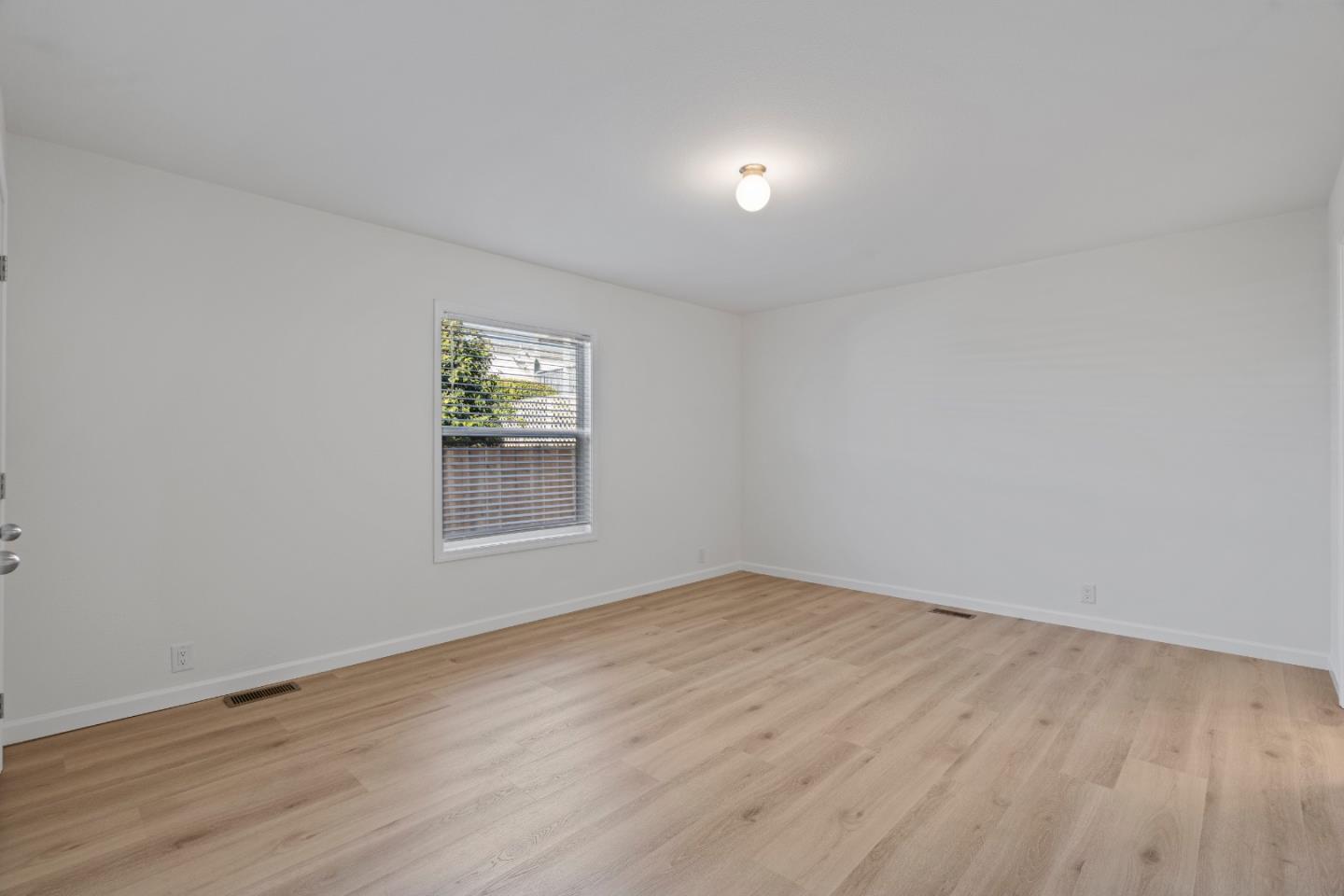 Detail Gallery Image 21 of 25 For 144 Holm Rd #120,  Watsonville,  CA 95076 - 3 Beds | 2 Baths