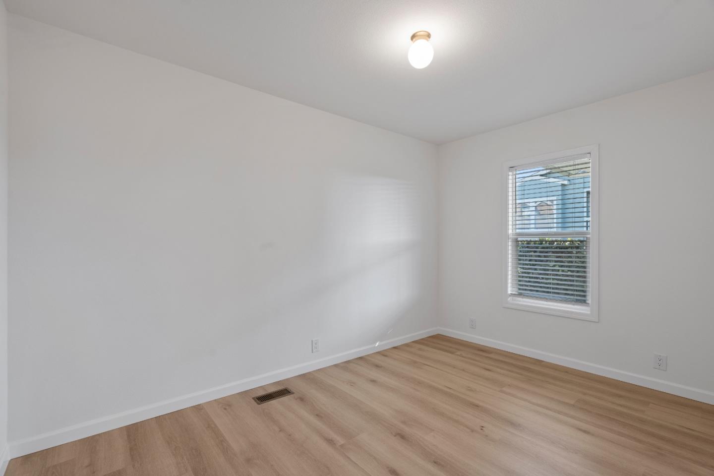 Detail Gallery Image 23 of 25 For 144 Holm Rd #120,  Watsonville,  CA 95076 - 3 Beds | 2 Baths