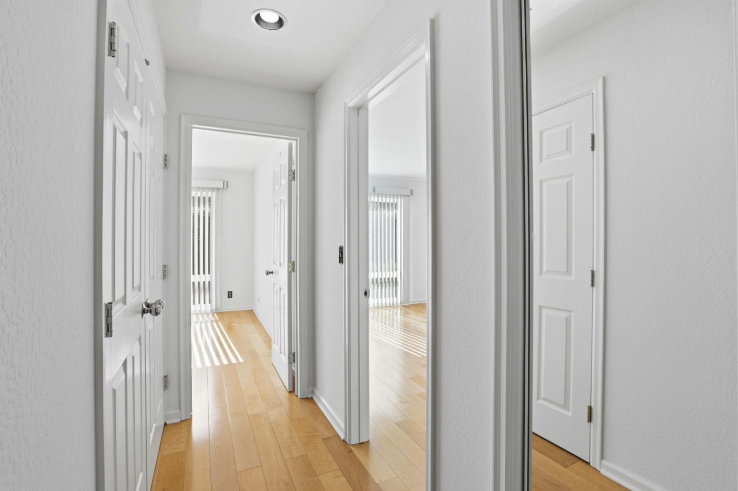 Detail Gallery Image 4 of 23 For 1031 Cherry Ave #63,  San Bruno,  CA 94066 - 2 Beds | 2 Baths