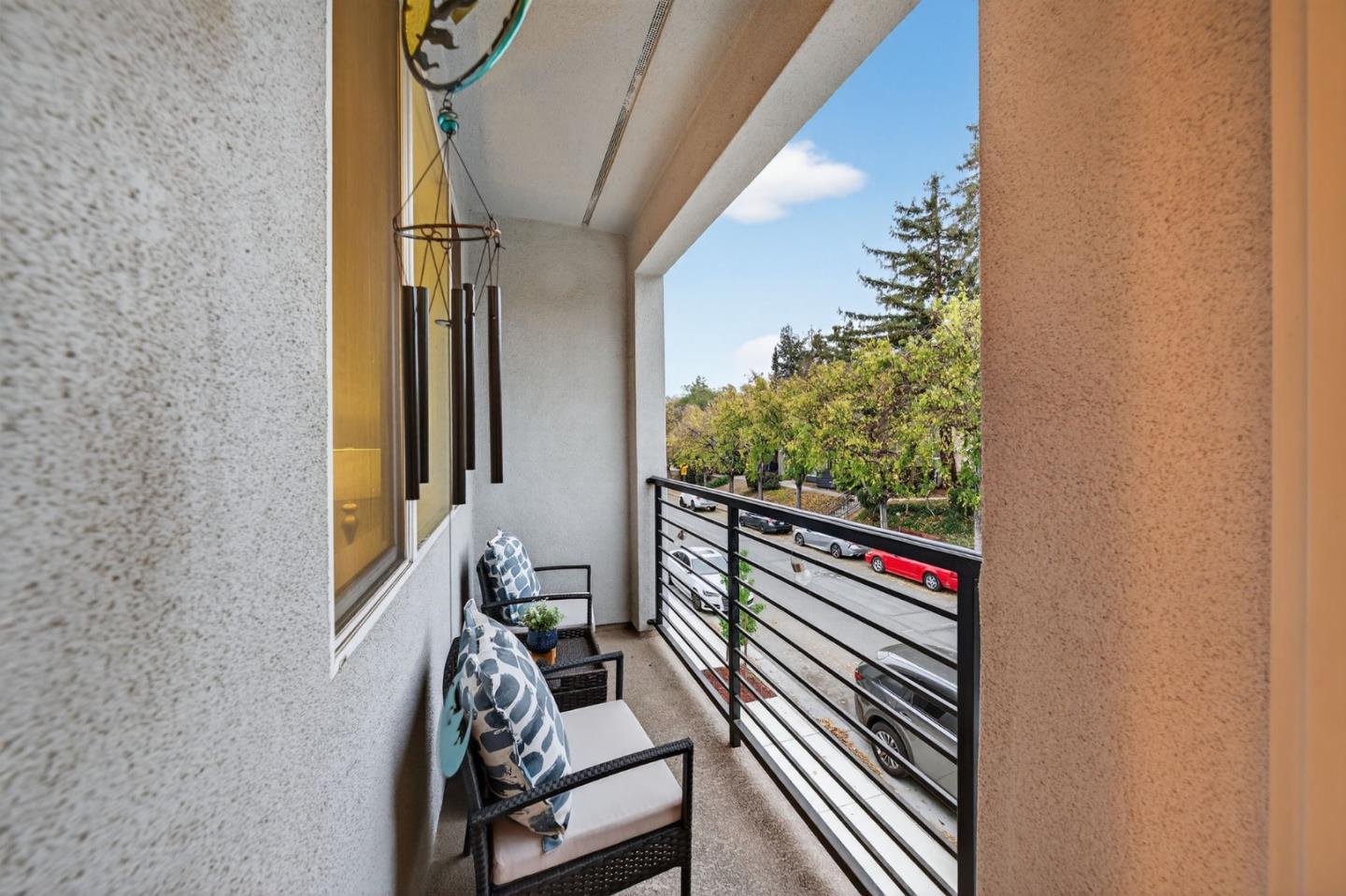 Detail Gallery Image 15 of 34 For 2580 Gimelli Way, San Jose,  CA 95133 - 3 Beds | 3 Baths