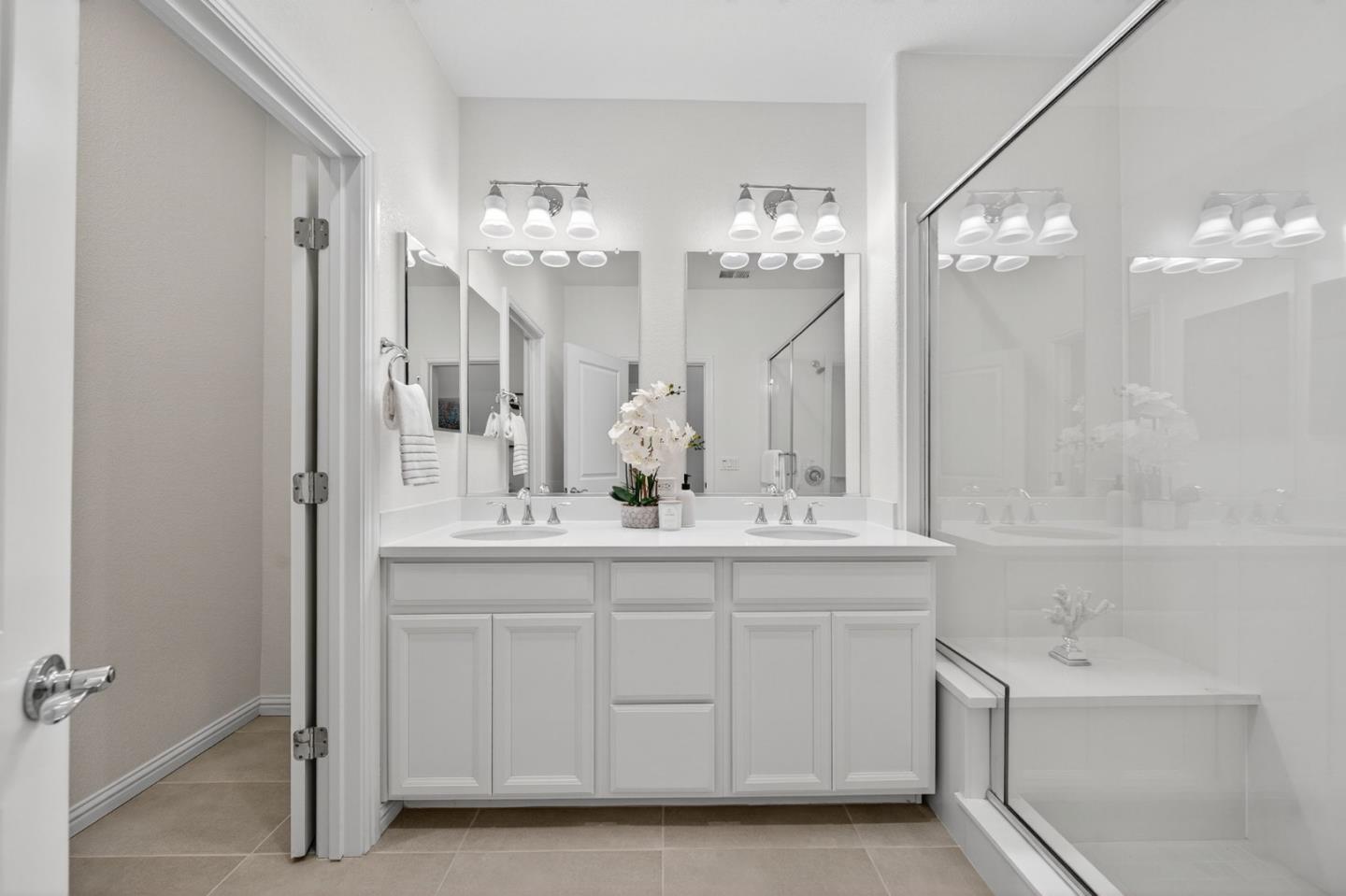 Detail Gallery Image 19 of 34 For 2580 Gimelli Way, San Jose,  CA 95133 - 3 Beds | 3 Baths