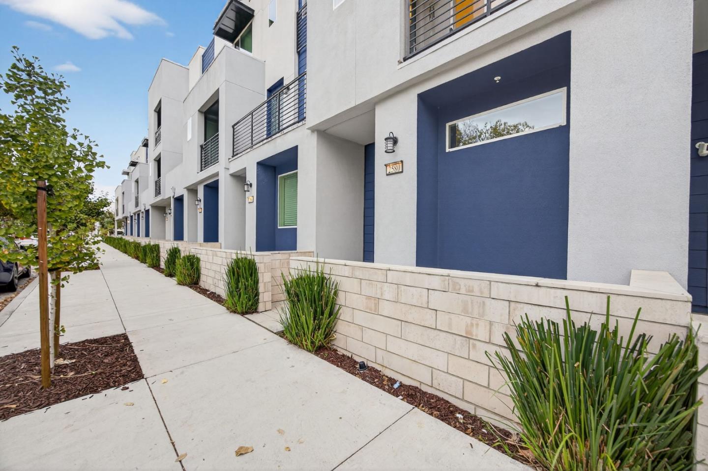 Detail Gallery Image 3 of 34 For 2580 Gimelli Way, San Jose,  CA 95133 - 3 Beds | 3 Baths