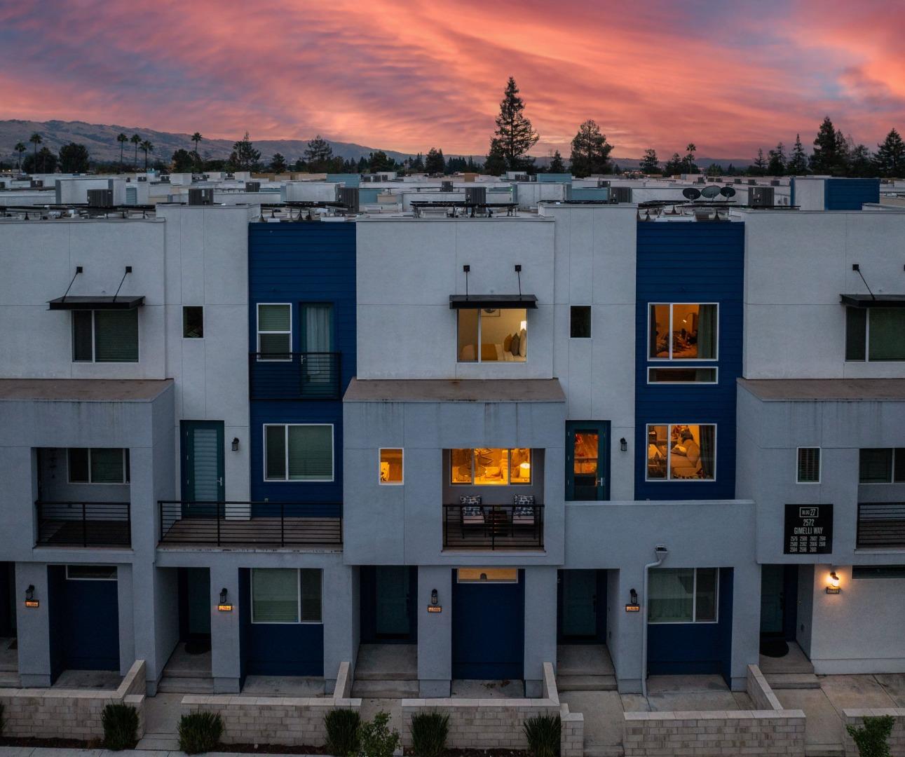 Detail Gallery Image 5 of 34 For 2580 Gimelli Way, San Jose,  CA 95133 - 3 Beds | 3 Baths