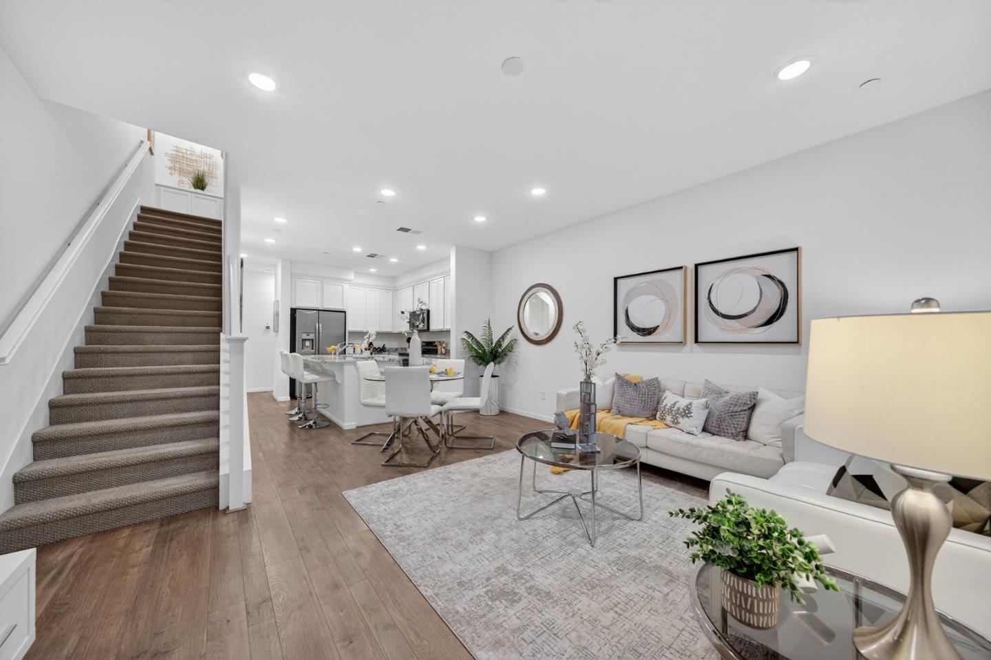 Detail Gallery Image 9 of 34 For 2580 Gimelli Way, San Jose,  CA 95133 - 3 Beds | 3 Baths