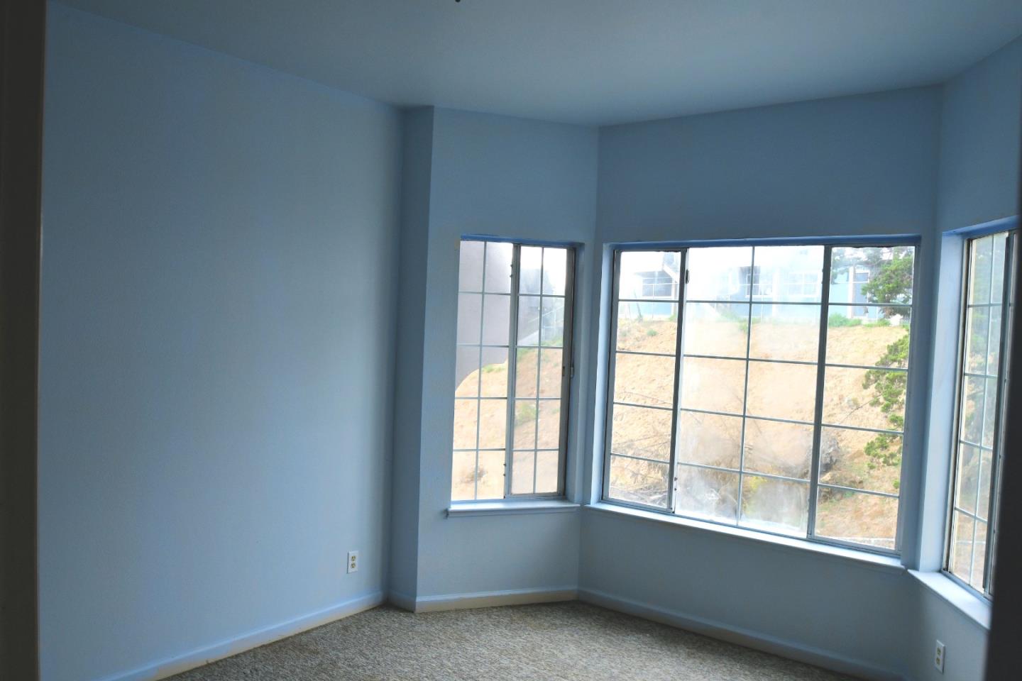 Detail Gallery Image 12 of 22 For 773 Gates St, San Francisco,  CA 94110 - 5 Beds | 3 Baths