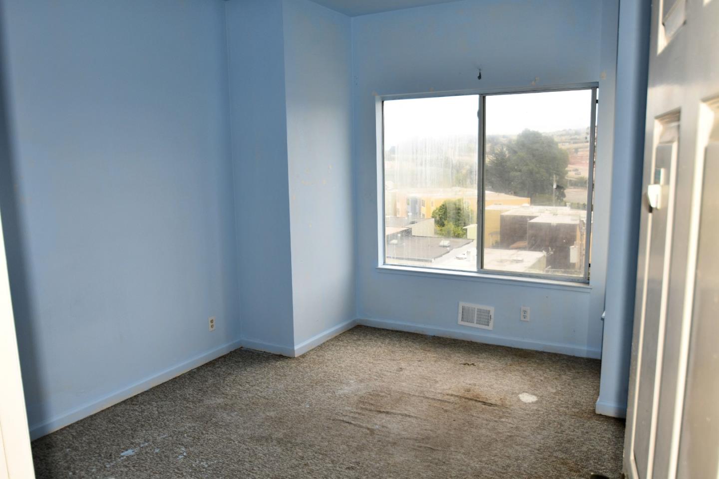 Detail Gallery Image 9 of 22 For 773 Gates St, San Francisco,  CA 94110 - 5 Beds | 3 Baths