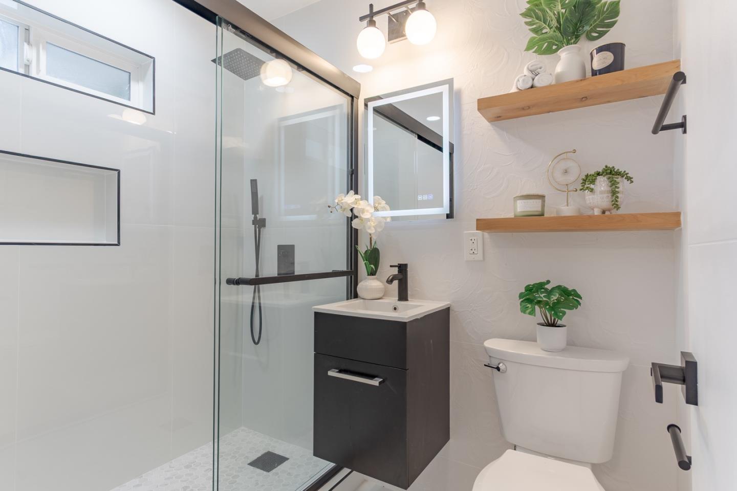 Detail Gallery Image 13 of 20 For 2680 Chopin Ave, San Jose,  CA 95122 - 4 Beds | 1/1 Baths