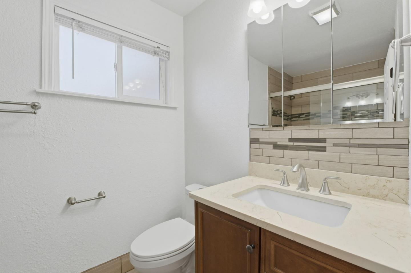 Detail Gallery Image 18 of 37 For 222 Belden Dr, San Jose,  CA 95123 - 4 Beds | 4 Baths