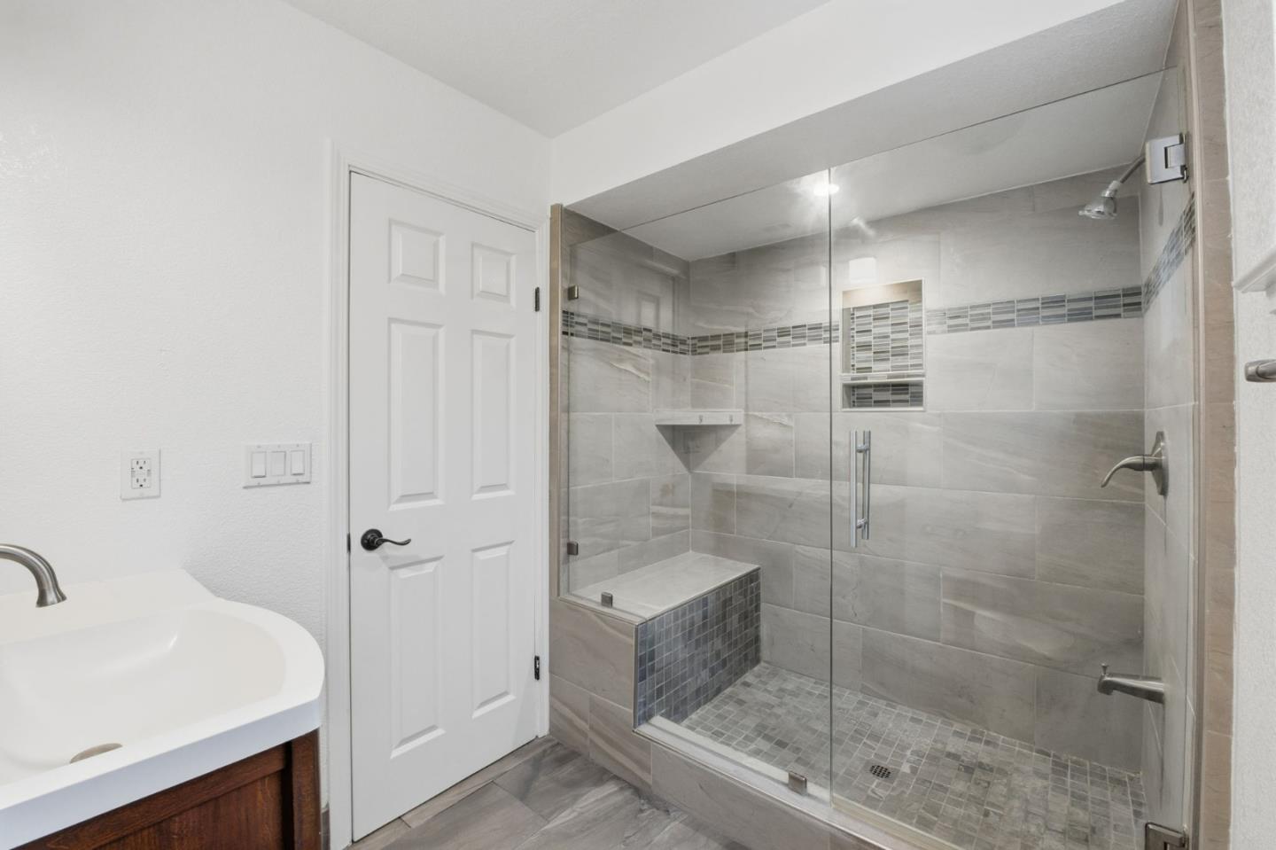 Detail Gallery Image 20 of 37 For 222 Belden Dr, San Jose,  CA 95123 - 4 Beds | 4 Baths