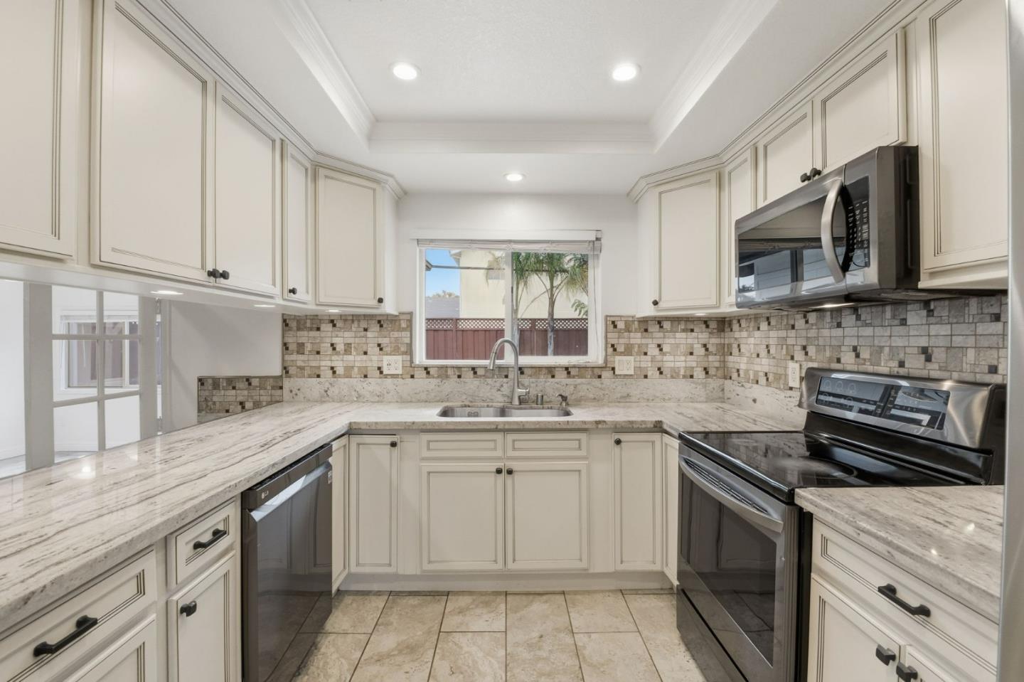 Detail Gallery Image 6 of 37 For 222 Belden Dr, San Jose,  CA 95123 - 4 Beds | 4 Baths