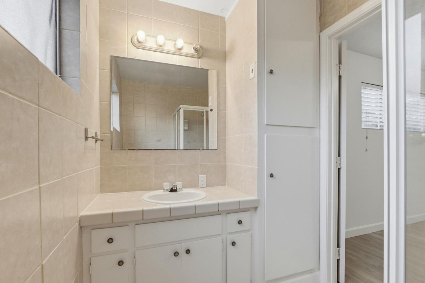 Detail Gallery Image 34 of 59 For 2222 Walnut Grove Ave, San Jose,  CA 95128 - 3 Beds | 2 Baths