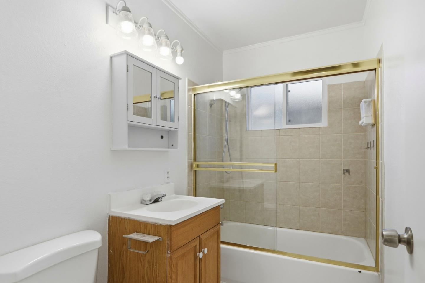 Detail Gallery Image 37 of 59 For 2222 Walnut Grove Ave, San Jose,  CA 95128 - 3 Beds | 2 Baths