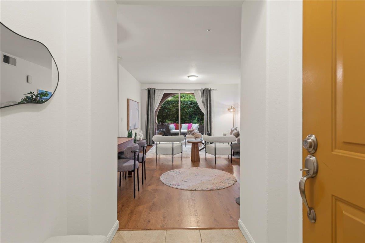 Detail Gallery Image 4 of 31 For 1390 Saddle Rack St #223,  San Jose,  CA 95126 - 2 Beds | 2 Baths