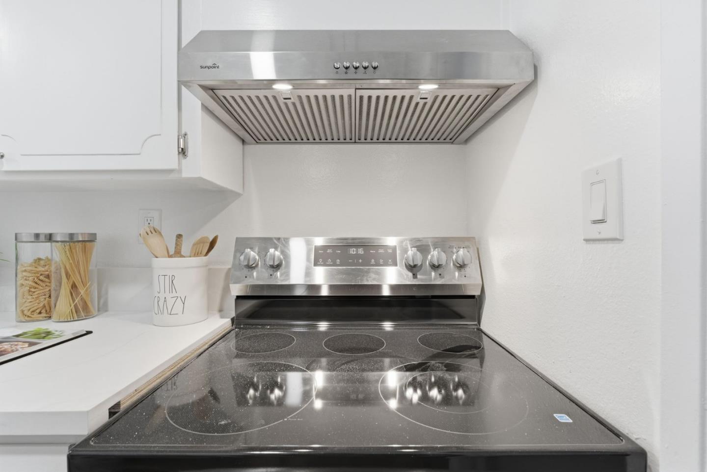 Detail Gallery Image 14 of 37 For 3878 Radburn Dr, South San Francisco,  CA 94080 - 2 Beds | 1 Baths