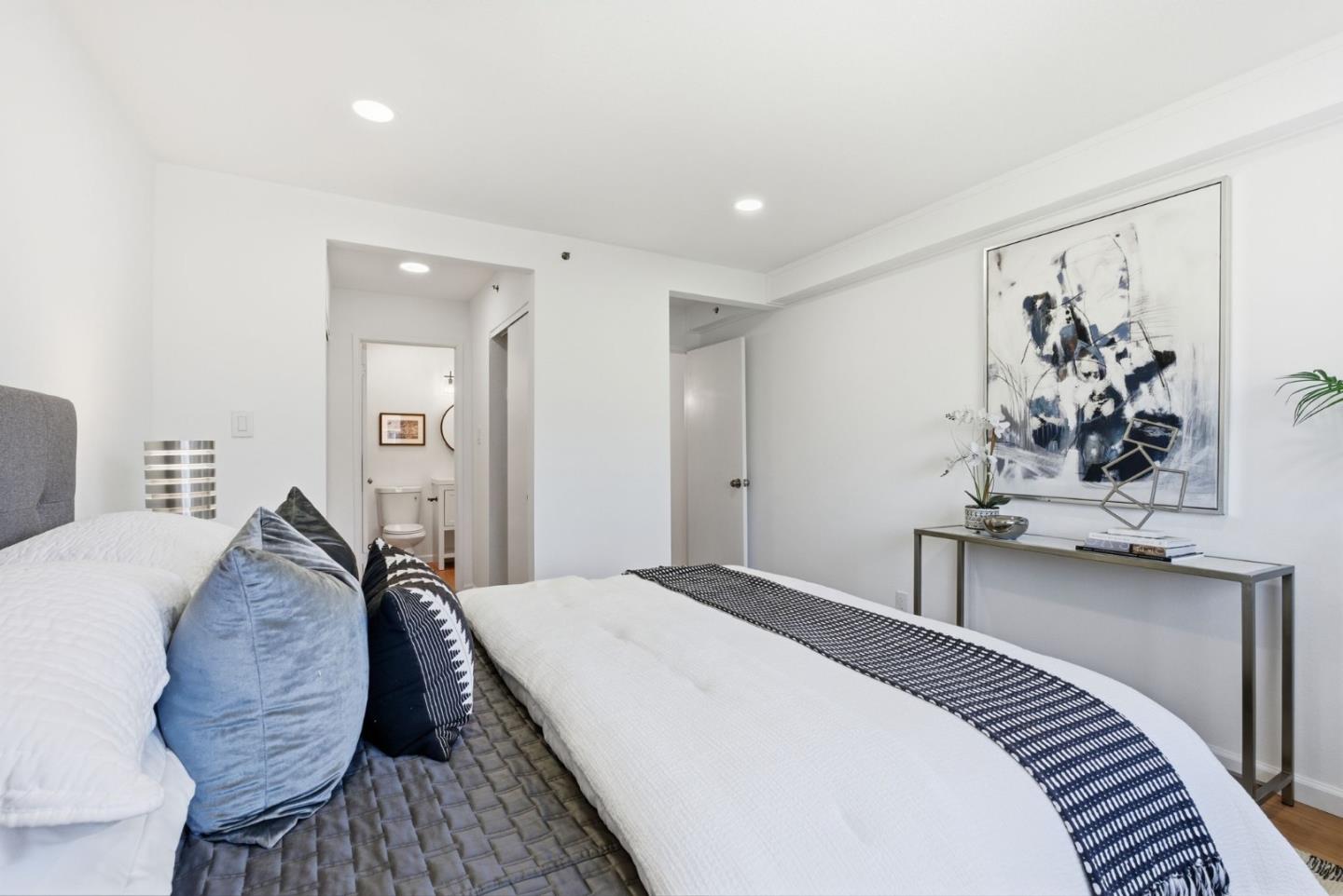 Detail Gallery Image 22 of 37 For 3878 Radburn Dr, South San Francisco,  CA 94080 - 2 Beds | 1 Baths