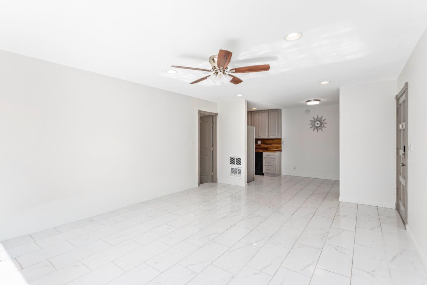 Detail Gallery Image 10 of 23 For 5510 Armitos Ave #4,  Goleta,  CA 93117 - 1 Beds | 1 Baths