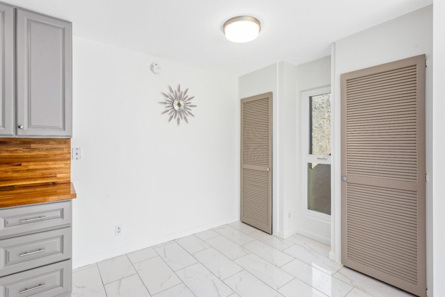 Detail Gallery Image 13 of 23 For 5510 Armitos Ave #4,  Goleta,  CA 93117 - 1 Beds | 1 Baths