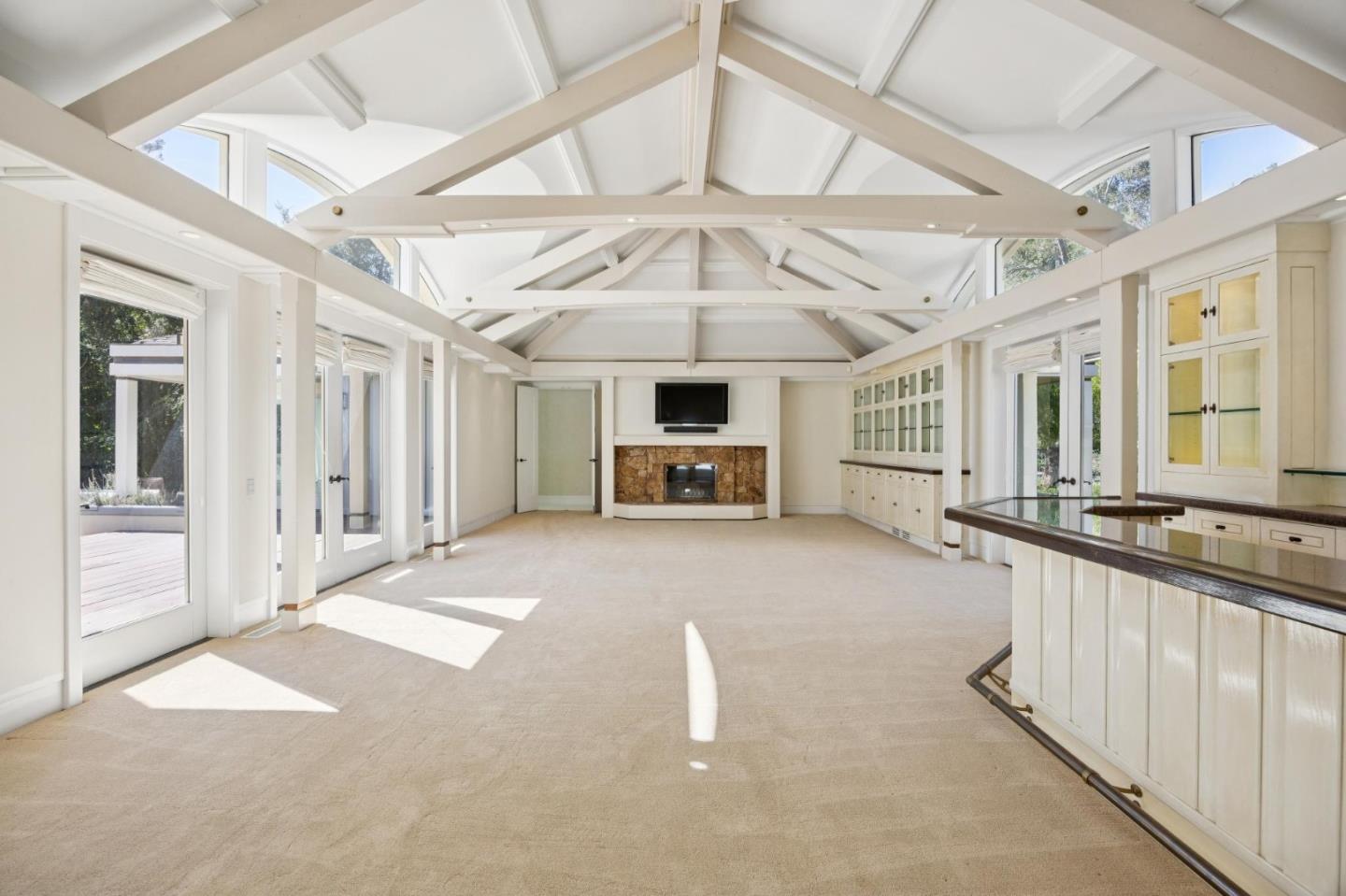 Detail Gallery Image 5 of 15 For 39 Faxon Rd, Atherton,  CA 94027 - 2 Beds | 2/1 Baths