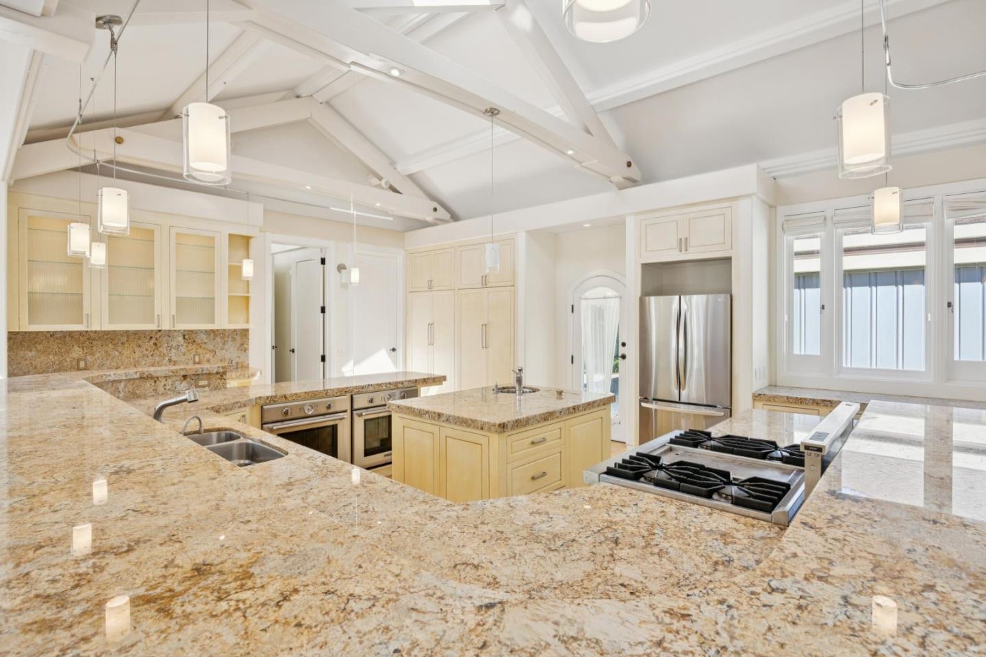 Detail Gallery Image 7 of 15 For 39 Faxon Rd, Atherton,  CA 94027 - 2 Beds | 2/1 Baths