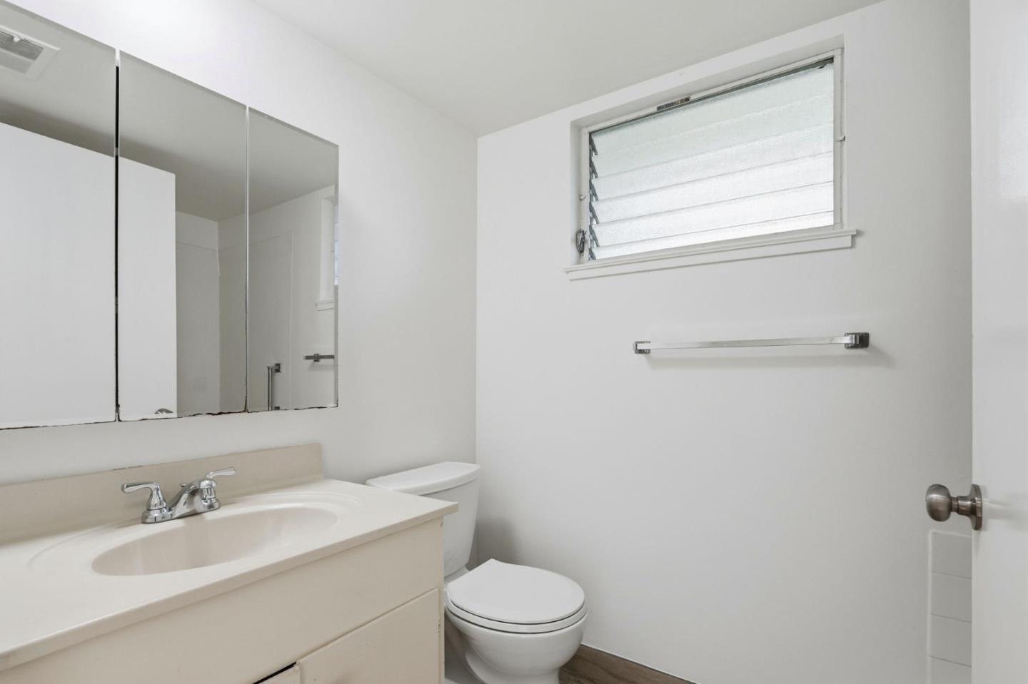 Detail Gallery Image 18 of 30 For 14225 Lora Dr #24,  Los Gatos,  CA 95032 - 2 Beds | 2 Baths