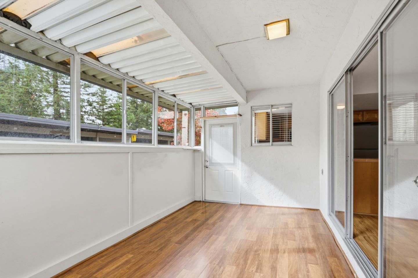 Detail Gallery Image 21 of 30 For 14225 Lora Dr #24,  Los Gatos,  CA 95032 - 2 Beds | 2 Baths