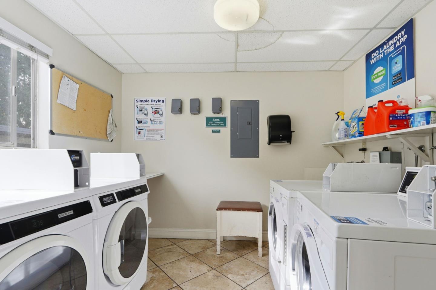 Detail Gallery Image 22 of 30 For 14225 Lora Dr #24,  Los Gatos,  CA 95032 - 2 Beds | 2 Baths