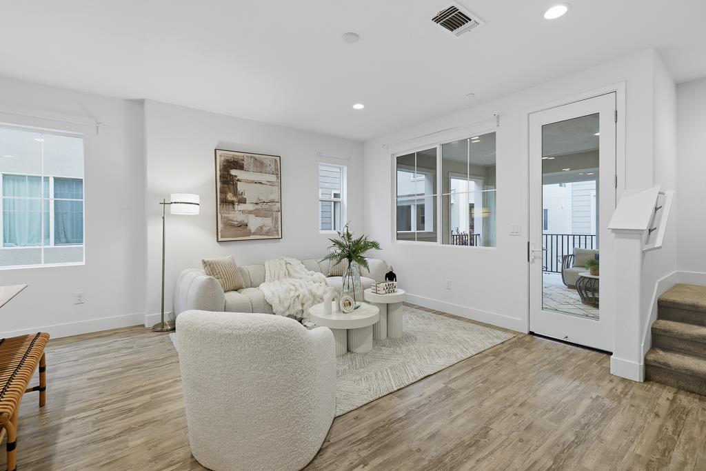 Detail Gallery Image 5 of 70 For 37598 Cape Cod Rd, Newark,  CA 94560 - 4 Beds | 3/1 Baths