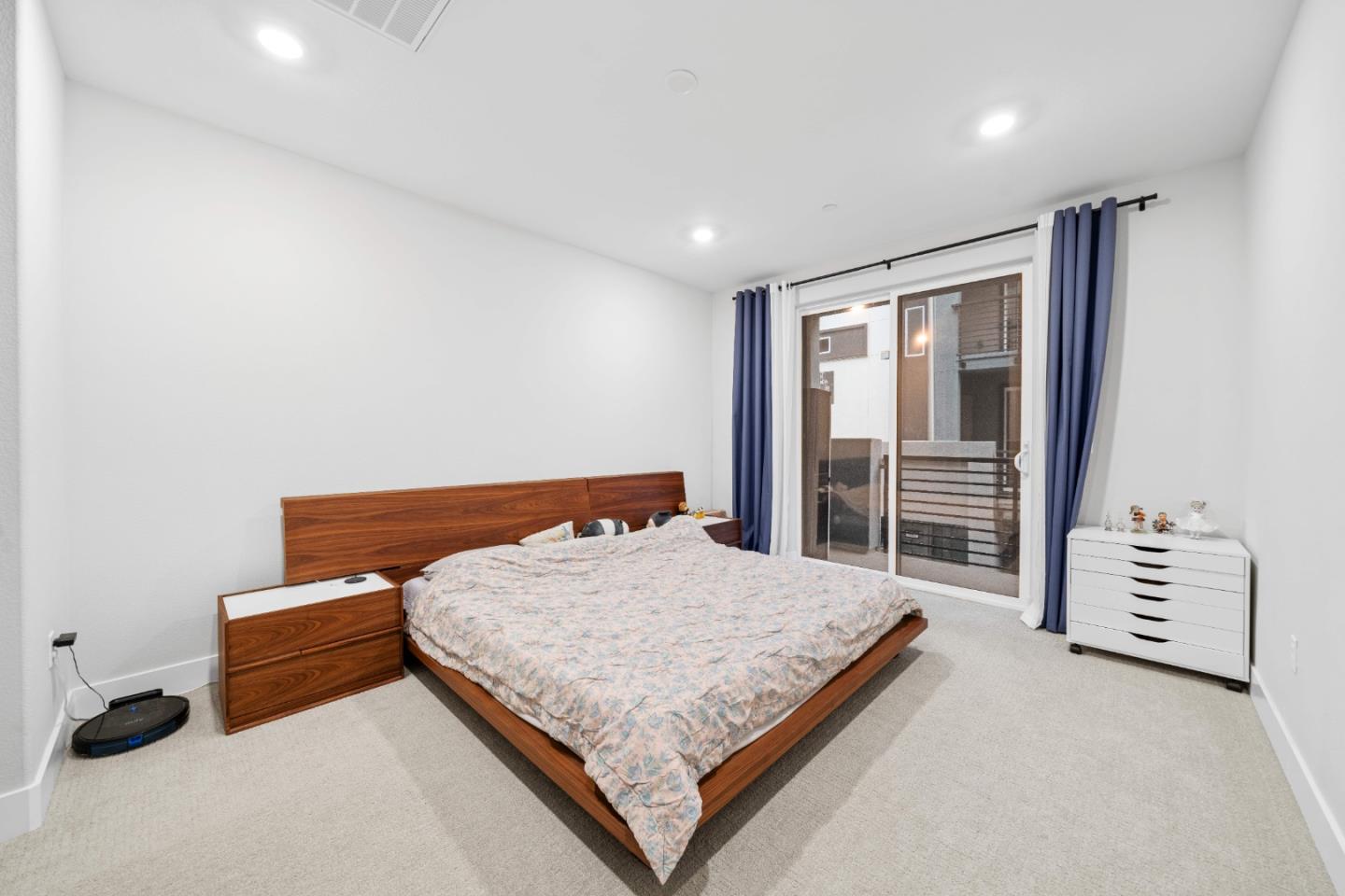 Detail Gallery Image 18 of 41 For 581 Yale Way, San Jose,  CA 95117 - 3 Beds | 2/1 Baths