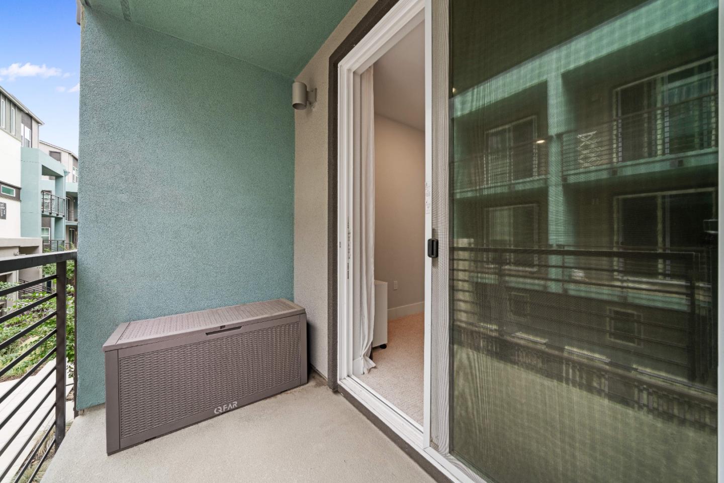 Detail Gallery Image 34 of 41 For 581 Yale Way, San Jose,  CA 95117 - 3 Beds | 2/1 Baths