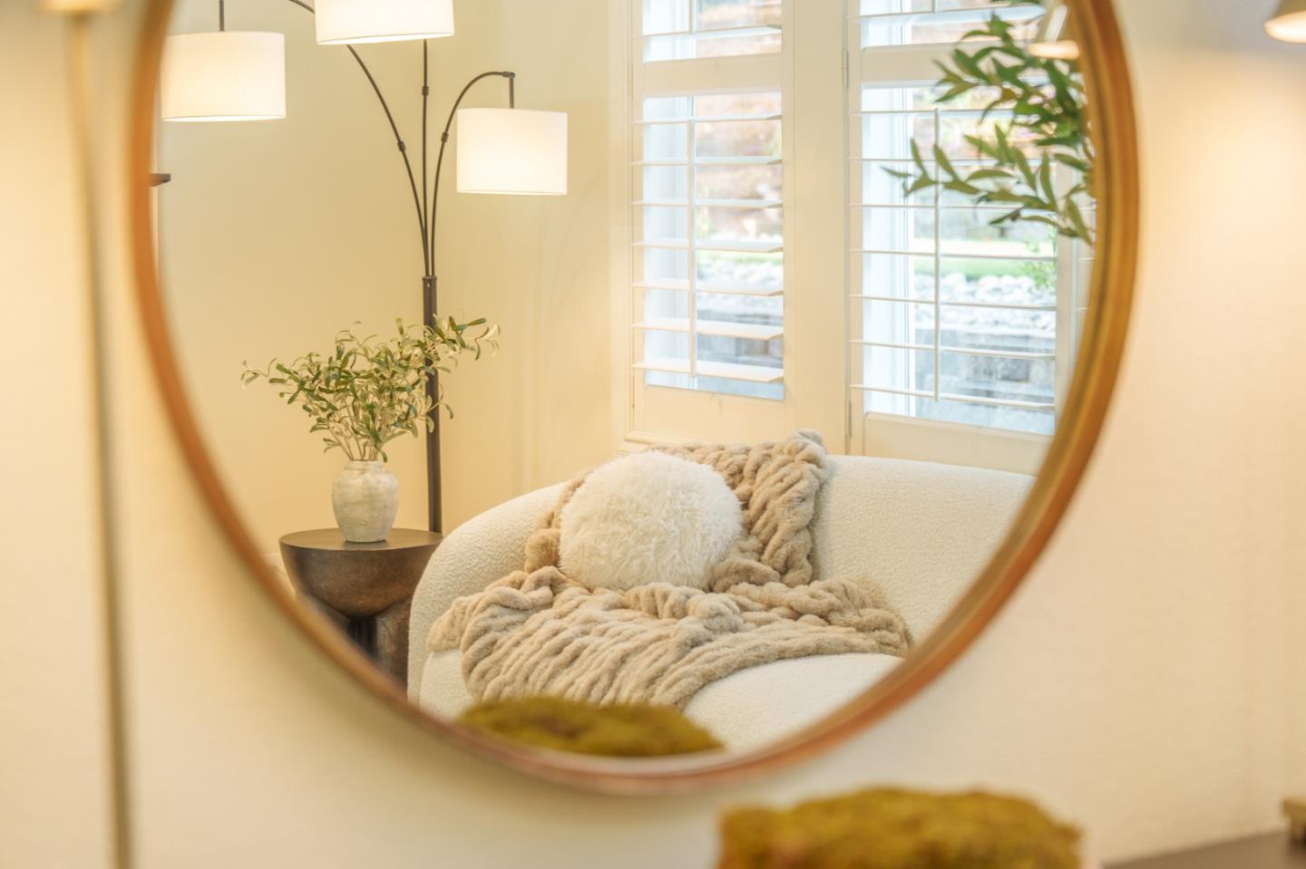 Detail Gallery Image 10 of 53 For 2360 Sunflower Cir, Gilroy,  CA 95020 - 4 Beds | 3 Baths