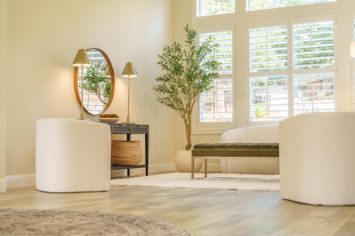 Detail Gallery Image 11 of 53 For 2360 Sunflower Cir, Gilroy,  CA 95020 - 4 Beds | 3 Baths