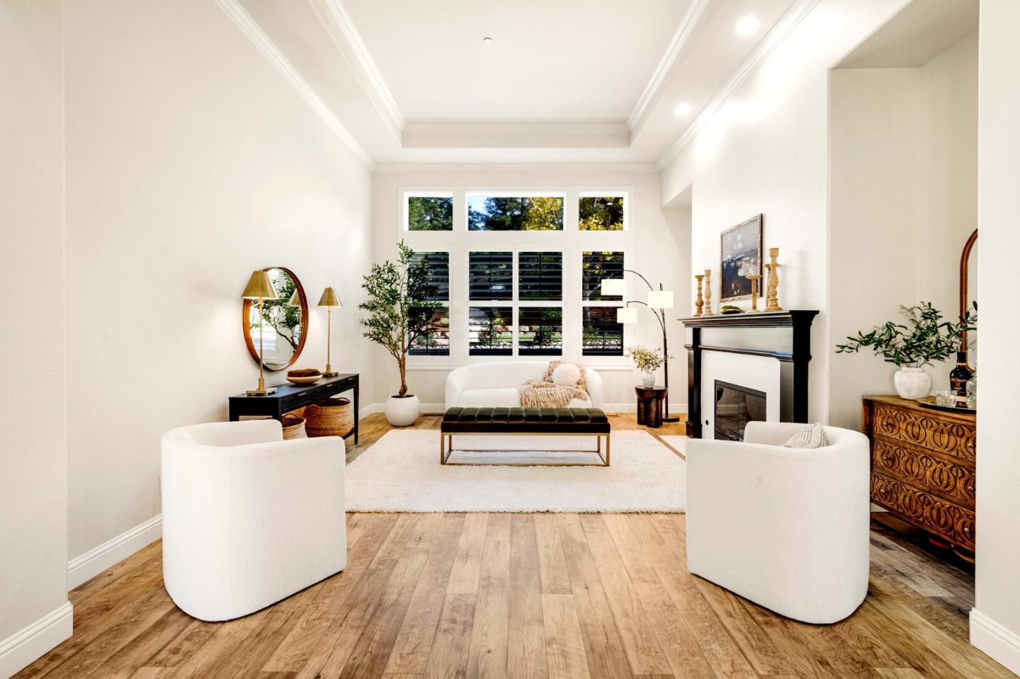 Detail Gallery Image 12 of 53 For 2360 Sunflower Cir, Gilroy,  CA 95020 - 4 Beds | 3 Baths