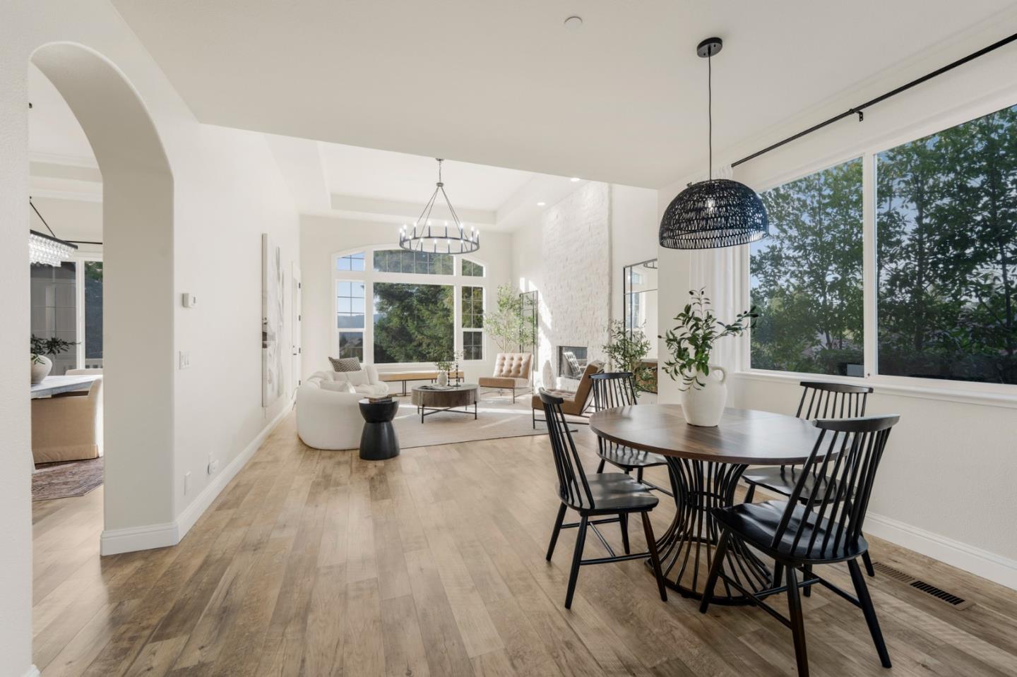 Detail Gallery Image 21 of 53 For 2360 Sunflower Cir, Gilroy,  CA 95020 - 4 Beds | 3 Baths