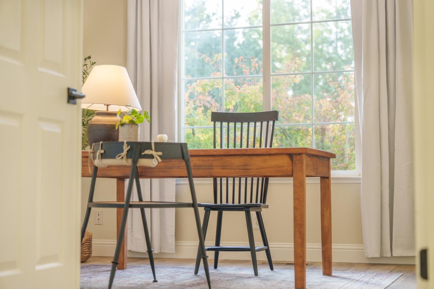 Detail Gallery Image 27 of 53 For 2360 Sunflower Cir, Gilroy,  CA 95020 - 4 Beds | 3 Baths