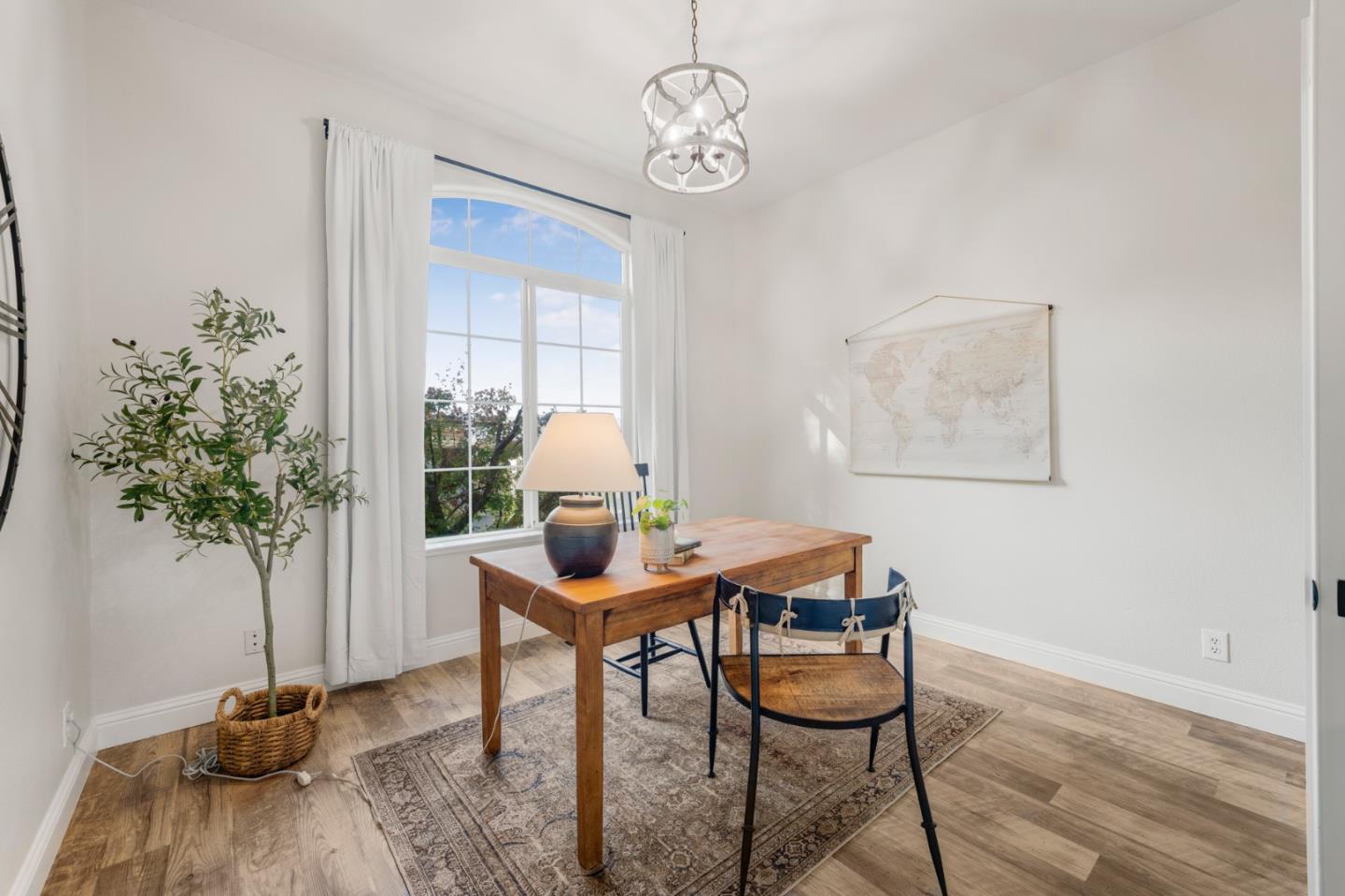 Detail Gallery Image 28 of 53 For 2360 Sunflower Cir, Gilroy,  CA 95020 - 4 Beds | 3 Baths