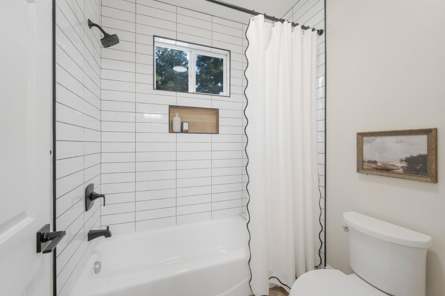 Detail Gallery Image 37 of 53 For 2360 Sunflower Cir, Gilroy,  CA 95020 - 4 Beds | 3 Baths