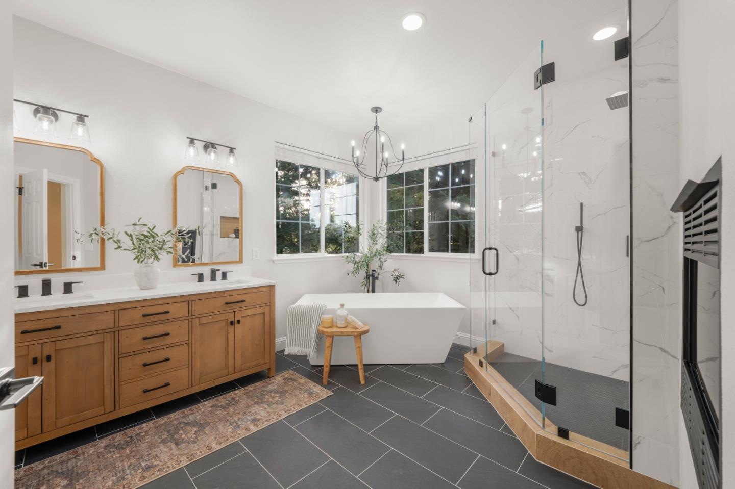 Detail Gallery Image 43 of 53 For 2360 Sunflower Cir, Gilroy,  CA 95020 - 4 Beds | 3 Baths